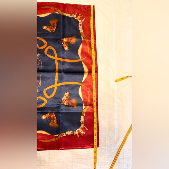 NWOT Unisex Scarves - Picture 5 of 6